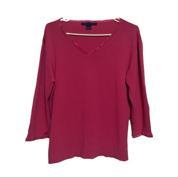 💋3/30 Saturated  Barbie pink ruffled v neck top - Picture 1 of 6